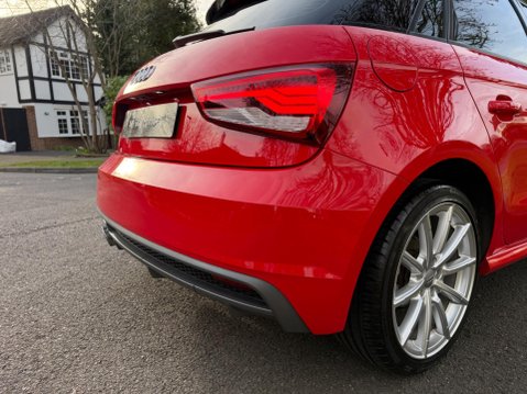 Audi A1 1.4 TFSI S line Sportback S Tronic Euro 6 (s/s) 5dr 25