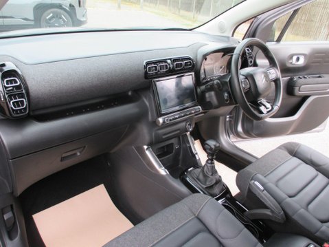 Citroen C3 Aircross 1.2 PureTech Shine Plus Euro 6 (s/s) 5dr 11