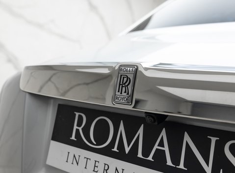 Rolls-Royce Phantom VIII EWB 66