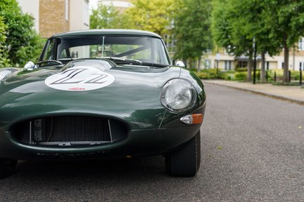 Jaguar E-Type Lightweight 19