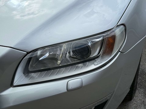 Volvo V70 2.0 V70 SE Luxury D4 Auto 5dr 46