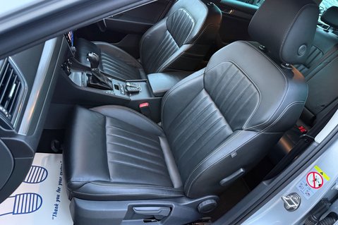 Skoda Superb SE L IV DSG PLUG IN HYBRID -ONE OWNER -FULL SERVICE HISTORY 3