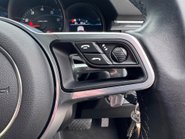Porsche Macan PDK 18