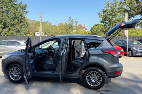 Ford Kuga TITANIUM TDCI 2WD - 10 SERVICES - NEW MOT - NEW DISCS AND PADS ALL ROUND 21