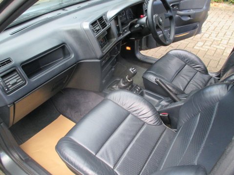 Ford Sierra 2.0 Ghia 5dr 16