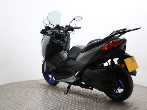 Yamaha Xmax X-MAX 300 (CZD 300-A) 9