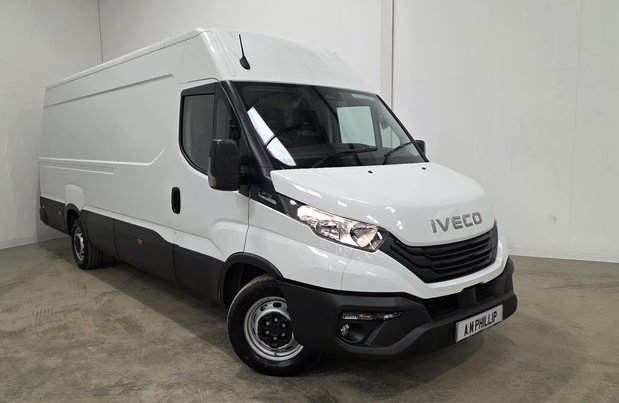 Iveco Daily 2.3 35S14A8 High Roof Comfort Van 4100 WB Hi-Matic