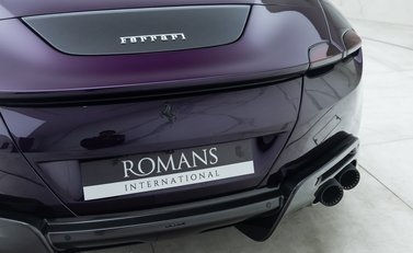 Ferrari Roma SPIDER 33