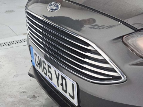 Ford Focus 1.0 Titanium 5dr 93