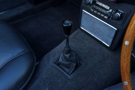 Aston Martin DB5 Convertible 22