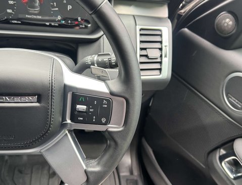 Land Rover Discovery 3.0 Discovery Dynamic HSE D MHEV Automatic 4WD 5dr 17