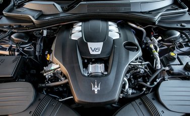 Maserati Ghibli GranLusso 27