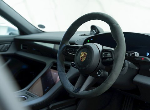 Porsche Taycan 4S Sport Turismo 9