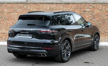 Porsche Cayenne Turbo 7