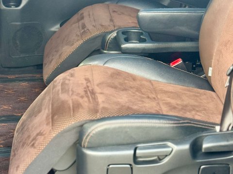 Toyota Alphard GOLDEN EYES II TWIN SUNROOF GRADE 4B WOW 64