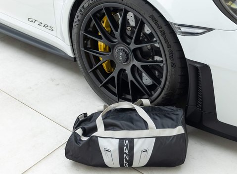 Porsche 911 GT2 RS (991) 45