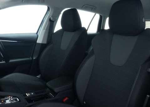 Skoda Octavia 1.0 Octavia SE Technology TSi E-Tech Semi-Auto 5dr 43