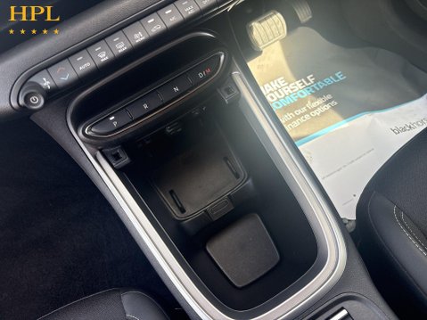 Jeep Avenger 1.2 e-Hybrid Summit SUV 5dr Petrol Hybrid e-DCT Euro 6 (s/s) (100 ps) 1 Own 17