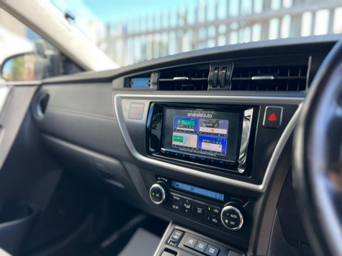 Toyota Auris VVT-I ICON PLUS 36