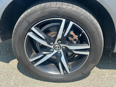 Volvo XC60 2.0h T8 Twin Engine 11.6kWh R-Design Auto AWD Euro 6 (s/s) 5dr 25