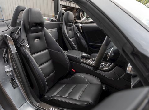 Mercedes-Benz SLS AMG Roadster 14