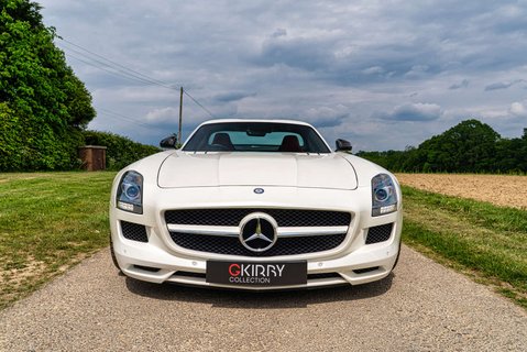 Mercedes-Benz SLS Coupe 17