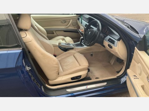 BMW 3 Series 2.0 320i M Sport Coupe 2dr Petrol Steptronic Euro 4 (170 ps) 6