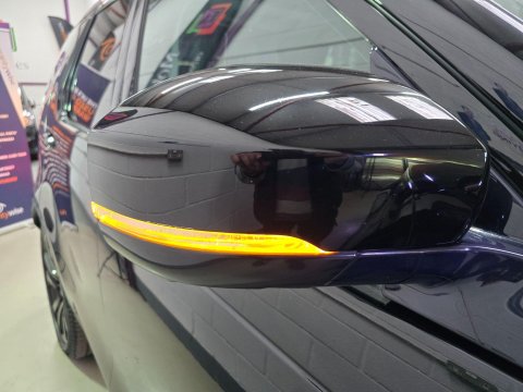 Land Rover Discovery 3.0 TD V6 HSE Luxury Auto 4WD Euro 6 (s/s) 5dr 64