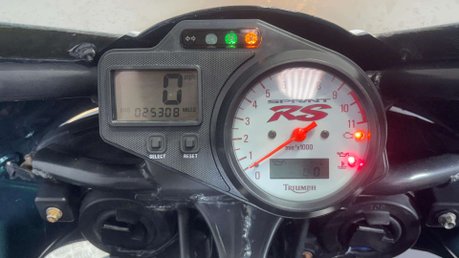 Triumph Sprint 2005 955 CC PROJECT BIKE SPORTS TOURER ONLY 25K 24