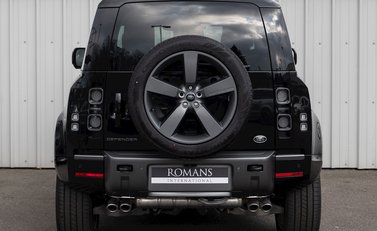 Land Rover Defender 90 V8 5