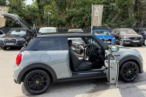 Mini Hatch COOPER S LEVEL 2 - REVERSE CAMERA - APPLE CARPLAY 18
