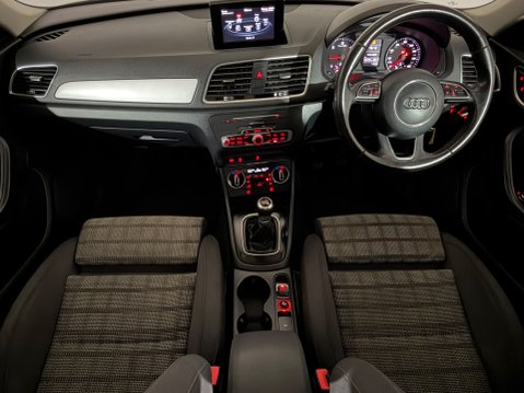 Audi Q3 TDI SE 11