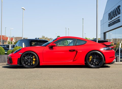 Porsche Cayman GT4 (718) 3