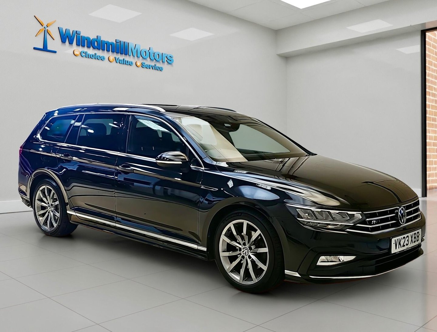 2023 Volkswagen Passat exterior view