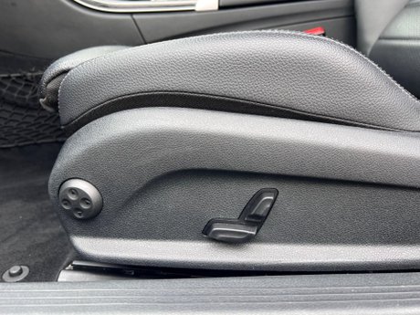 Mercedes-Benz C Class 2.1 C220d AMG Line G-Tronic+ Euro 6 (s/s) 2dr 38