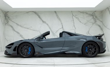 McLaren 765LT Spider 2