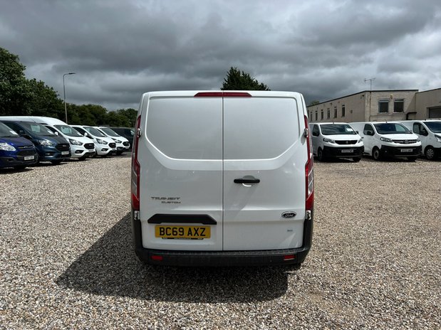 Ford Transit Custom LWB L2H1 Low Roof Leader 320 Air Con EURO 6 NO VAT 7
