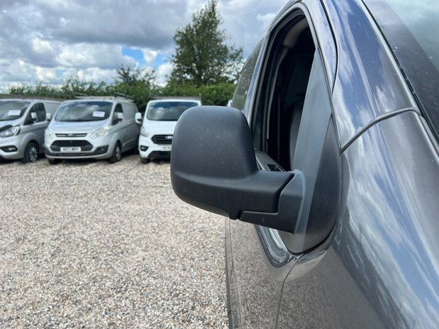 Peugeot Expert MWB L2H1 (SOLD) Low Roof Professional 3100 Air Con Sensors Cam EURO 6 NO VA 20