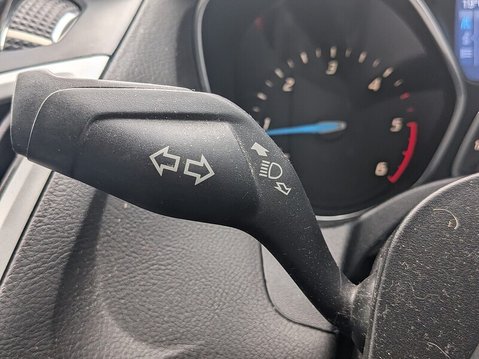 Ford Focus ZETEC NAVIGATOR TDCI 23