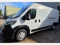 Peugeot Boxer 2.2 BlueHDi 435 Professional Panel Van 5dr Diesel Manual L4 H2 Euro 6 (s/s) 17