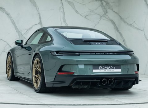 Porsche 911 GT3 Touring (992) 16