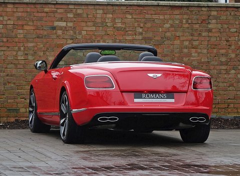 Bentley Continental GT V8 S Convertible Mulliner 8