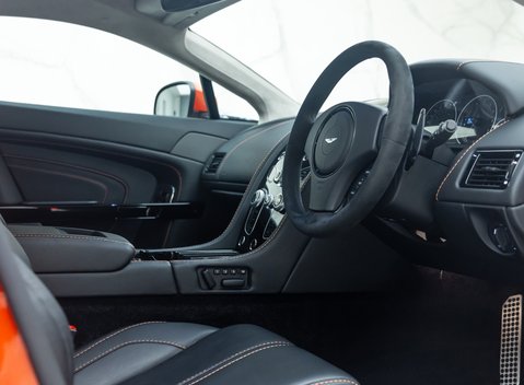 Aston Martin V12 Vantage S 13