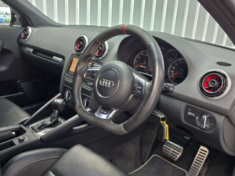 Audi RS3 2.5 TFSI Sportback 5dr Petrol S Tronic quattro Euro 5 (340 ps) 21