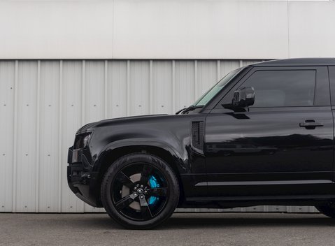 Land Rover Defender V8 24