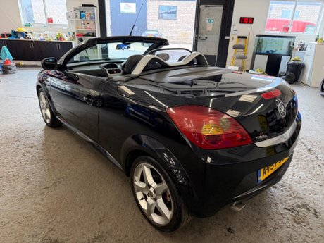 Vauxhall Tigra 1.8i 16v Exclusiv 2dr (a/c) 7