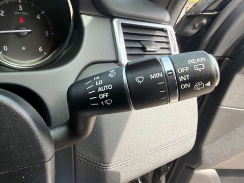 Land Rover Discovery Sport 2.0 Discovery Sport Landmark TD4 Auto 4WD 5dr 38