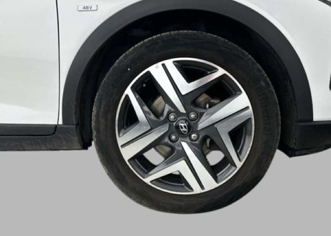 Hyundai BAYON 1.0 T-GDi MHEV Premium SUV 5dr Petrol Hybrid DCT Euro 6 (s/s) (100 ps) 10