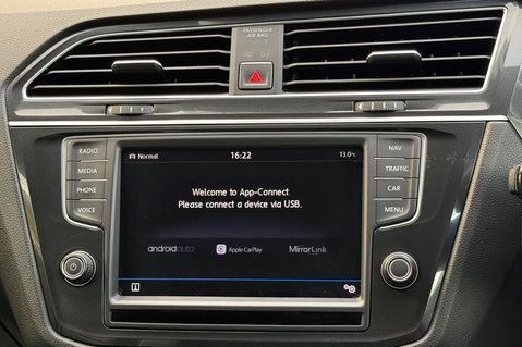 Volkswagen Tiguan R-LINE TDI BMT 4MOTION DSG -RARE LEATHER -DYNAUDIO -TOWBAR -APPLE CARPLAY  43