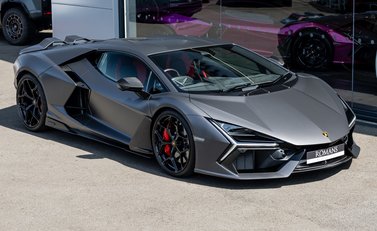 Lamborghini Revuelto 2